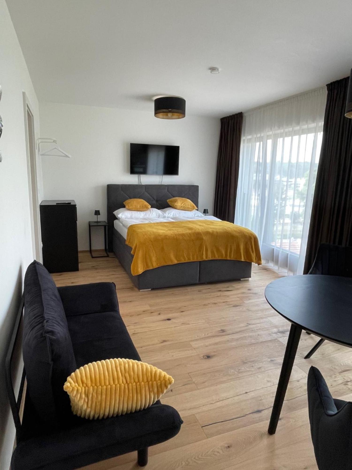 H52 Apartments Брно Экстерьер фото