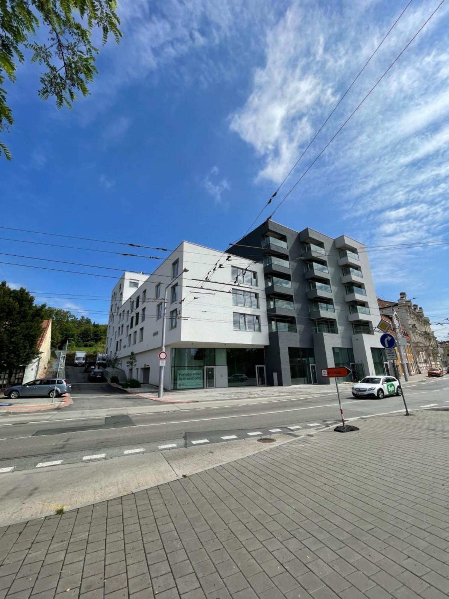 H52 Apartments Брно Экстерьер фото