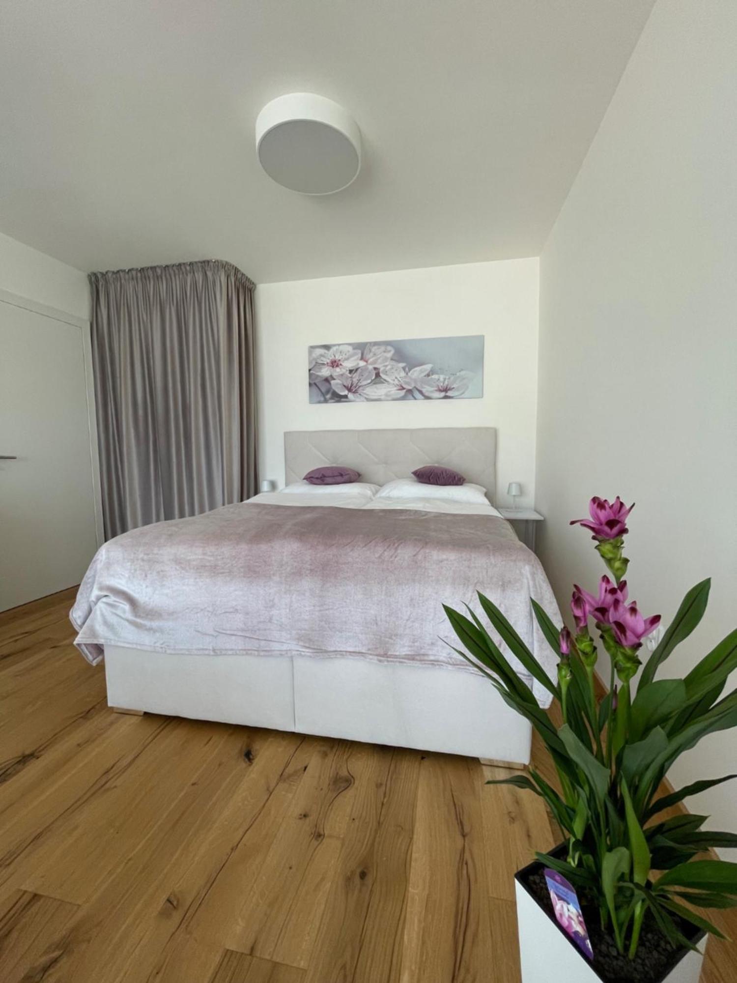 H52 Apartments Брно Экстерьер фото