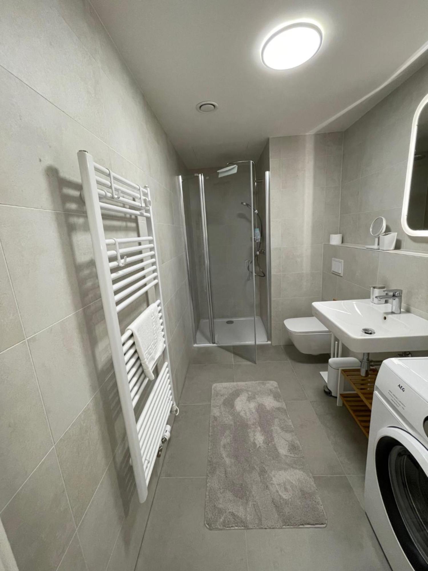 H52 Apartments Брно Экстерьер фото