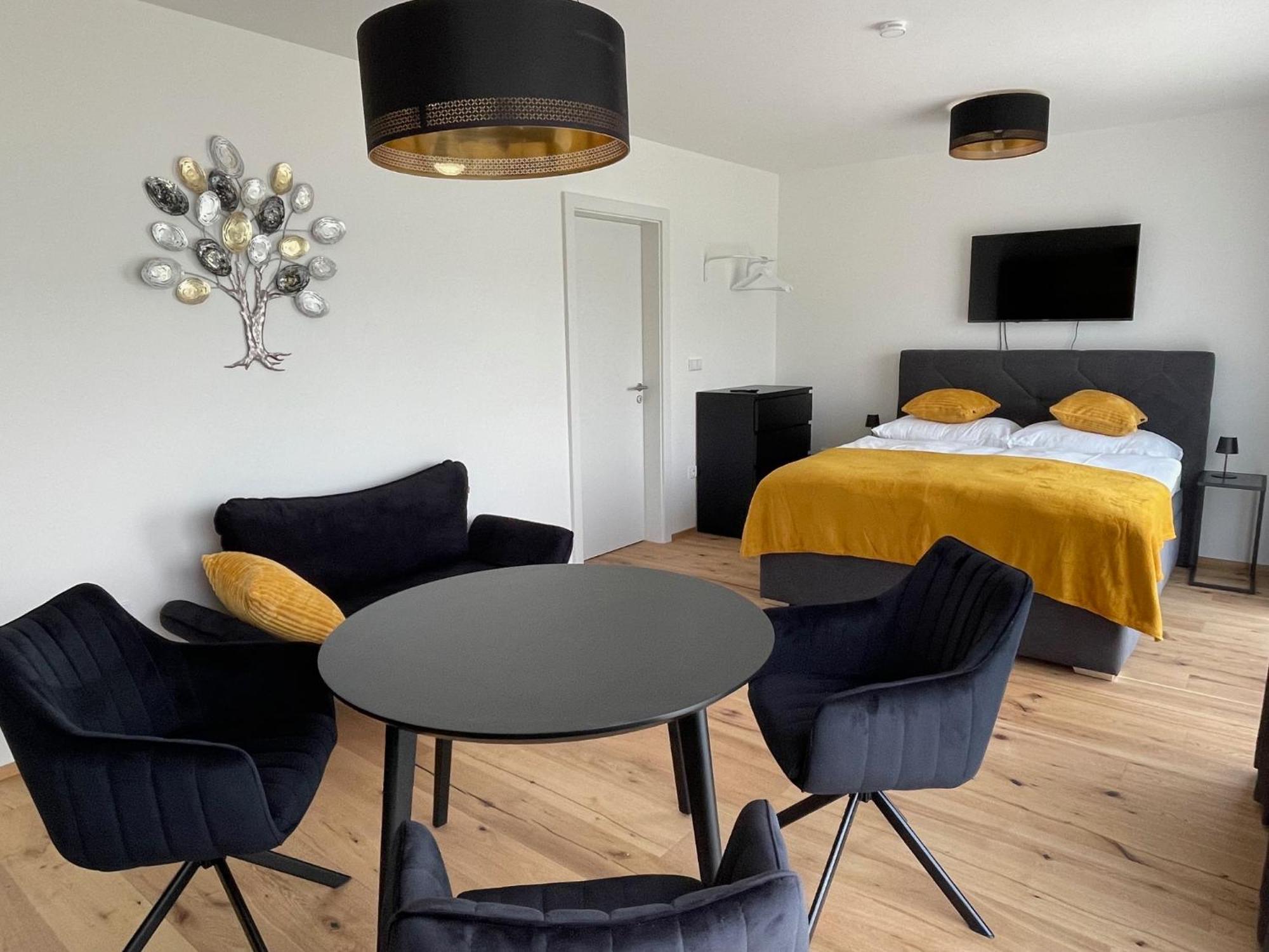 H52 Apartments Брно Экстерьер фото