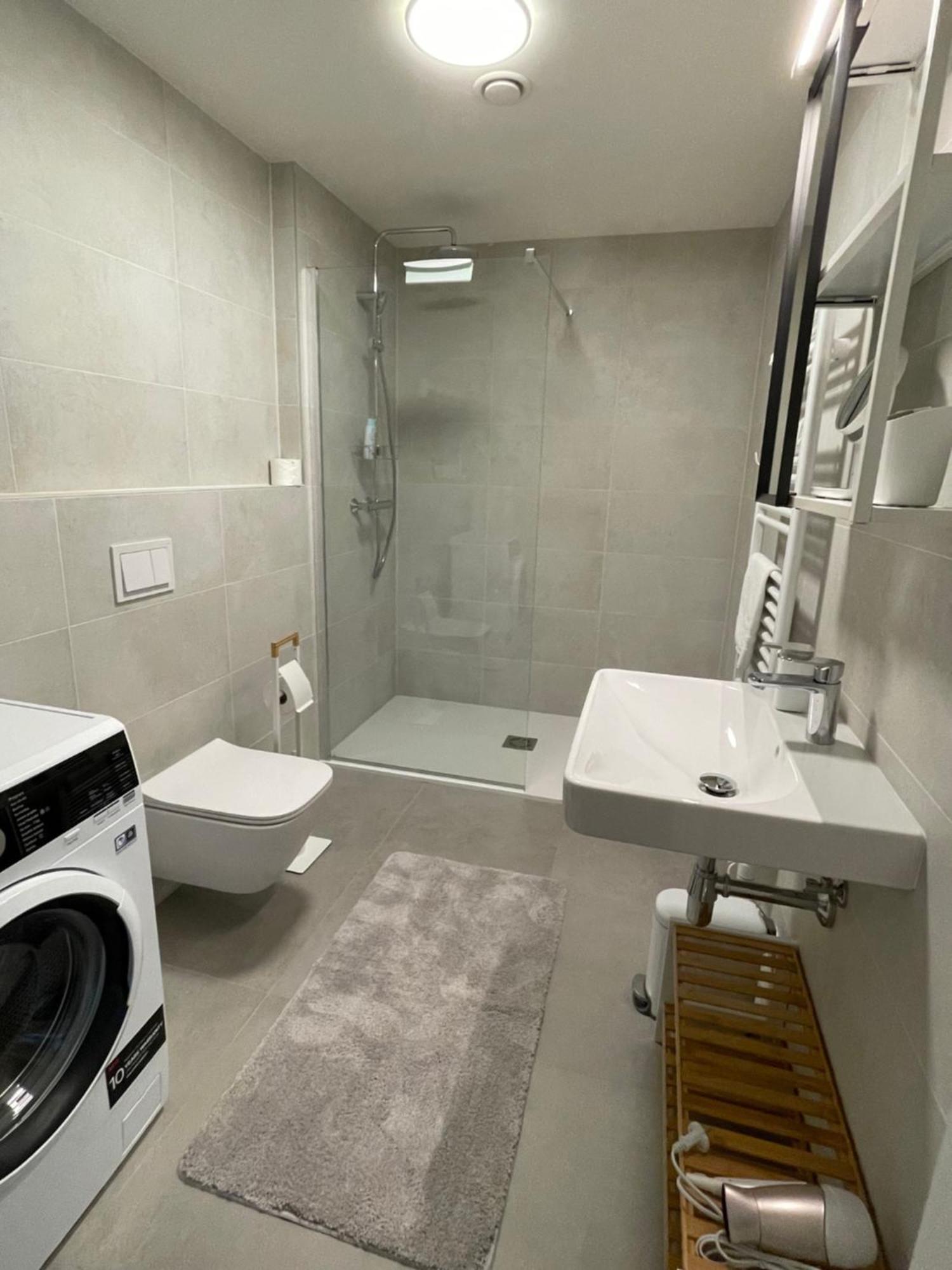 H52 Apartments Брно Экстерьер фото